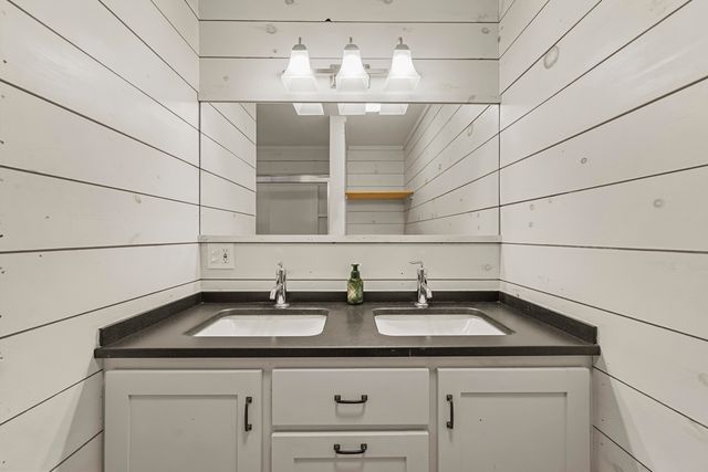 43 Bergblume Circle, Stamford, VT 05352