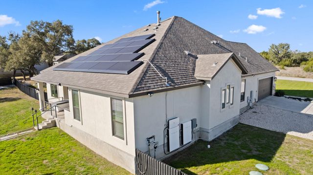 225 Spicewood Trails DR, Spicewood, TX 78669