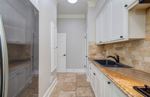 1703 Brookside Pine Lane, Houston, TX 77345