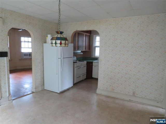 152 Washington Street, Lodi, NJ 07644