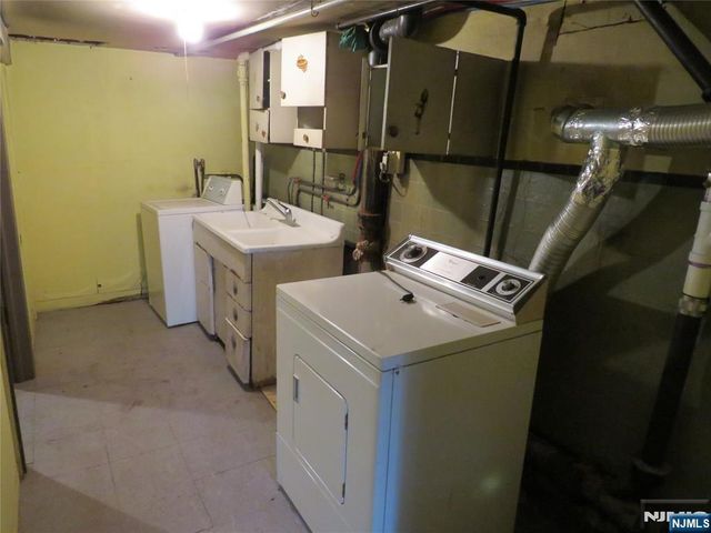152 Washington Street, Lodi, NJ 07644