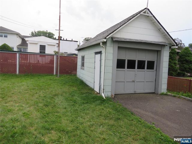 152 Washington Street, Lodi, NJ 07644