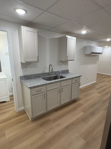 606 Dover Rd Apt 4, Clarksville, TN 37042