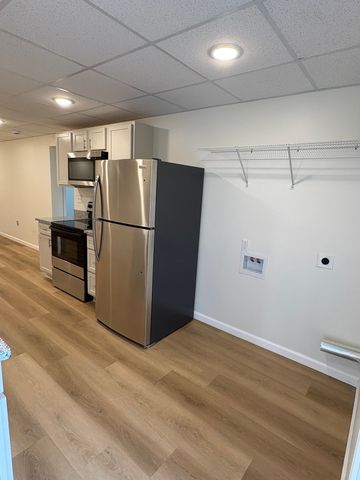 606 Dover Rd Apt 4, Clarksville, TN 37042