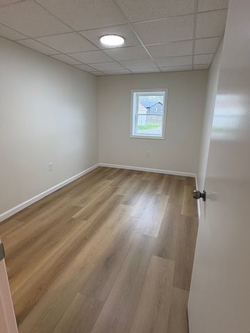 606 Dover Rd Apt 4, Clarksville, TN 37042