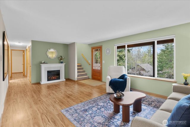 508 Summit Lake Shore Drive NW, Olympia, WA 98502