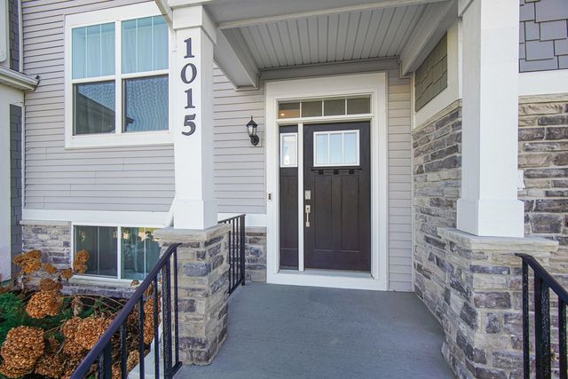 1015 Atterberg Road, South Elgin, IL 60177