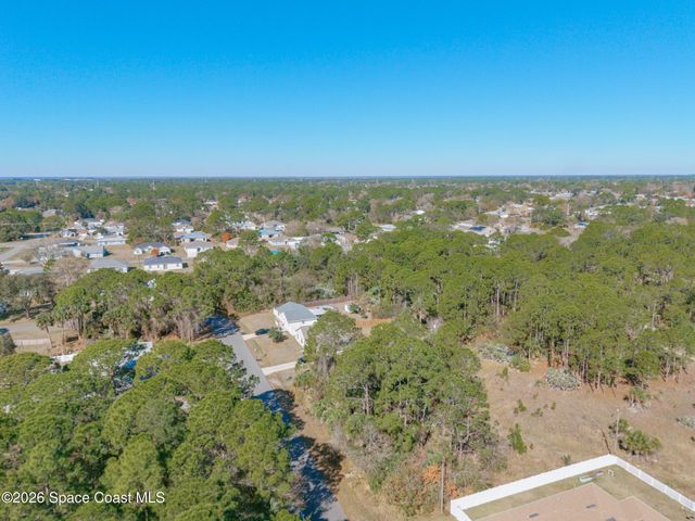 825 Doverbrook Road NW, Palm Bay, FL 32907