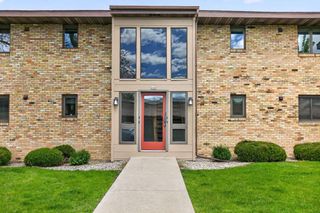 260 N CAMPBELL ROAD #B, Oshkosh, WI 54902