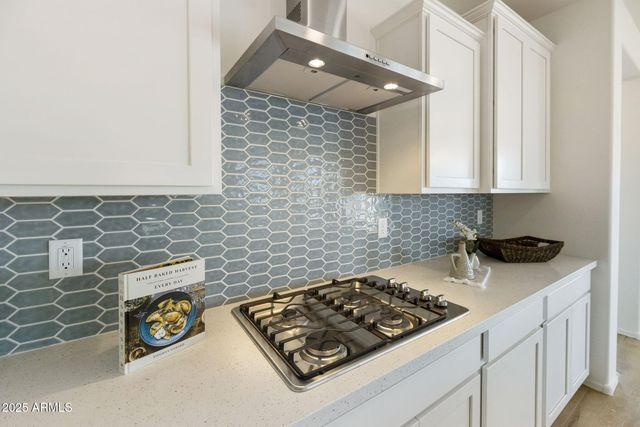 19214 W MISSOURI Avenue, Litchfield Park, AZ 85340