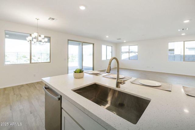 19214 W MISSOURI Avenue, Litchfield Park, AZ 85340