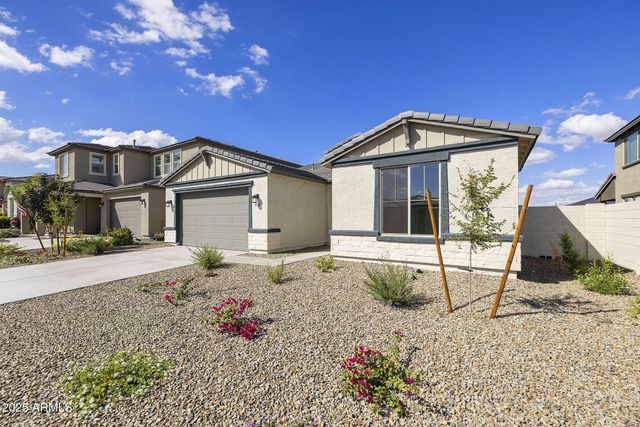 19214 W MISSOURI Avenue, Litchfield Park, AZ 85340