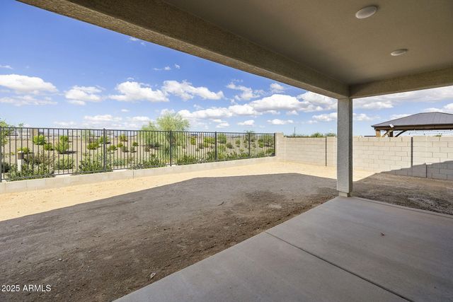 19214 W MISSOURI Avenue, Litchfield Park, AZ 85340