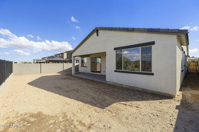 19214 W MISSOURI Avenue, Litchfield Park, AZ 85340