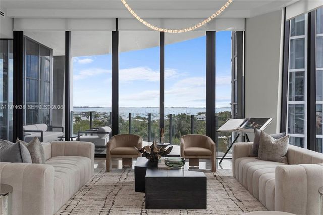 2821 S Bayshore Dr 8A, Coconut Grove, FL 33133