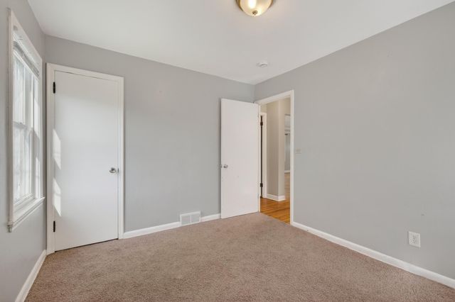1848 Montana Avenue E, Saint Paul, MN 55119