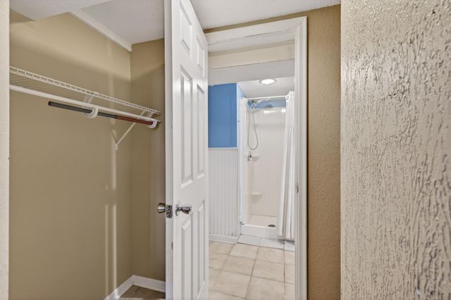 1848 Montana Avenue E, Saint Paul, MN 55119