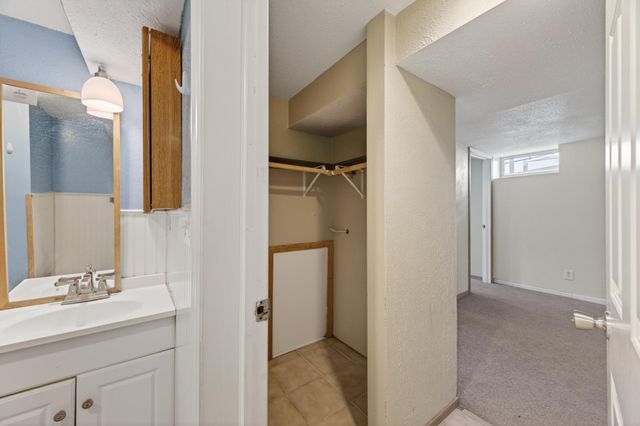 1848 Montana Avenue E, Saint Paul, MN 55119