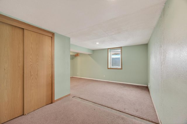 1848 Montana Avenue E, Saint Paul, MN 55119