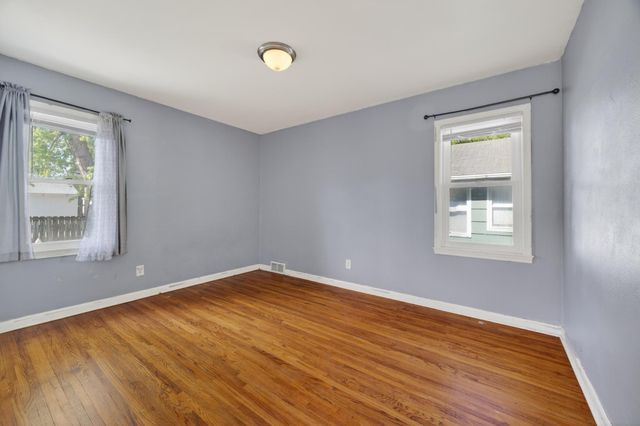 1848 Montana Avenue E, Saint Paul, MN 55119