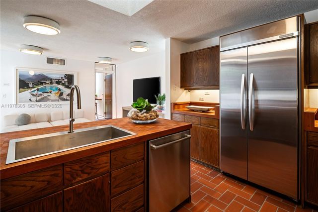 6400 SW 133rd Dr, Pinecrest, FL 33156