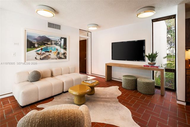 6400 SW 133rd Dr, Pinecrest, FL 33156