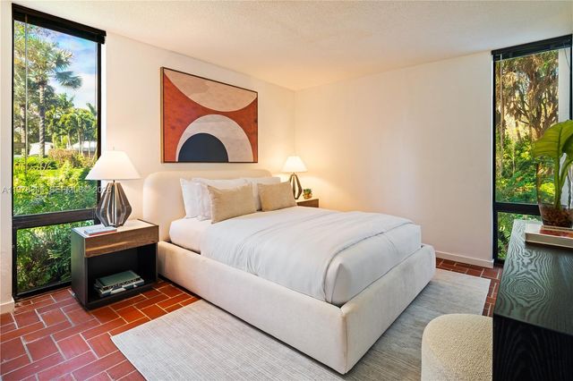 6400 SW 133rd Dr, Pinecrest, FL 33156