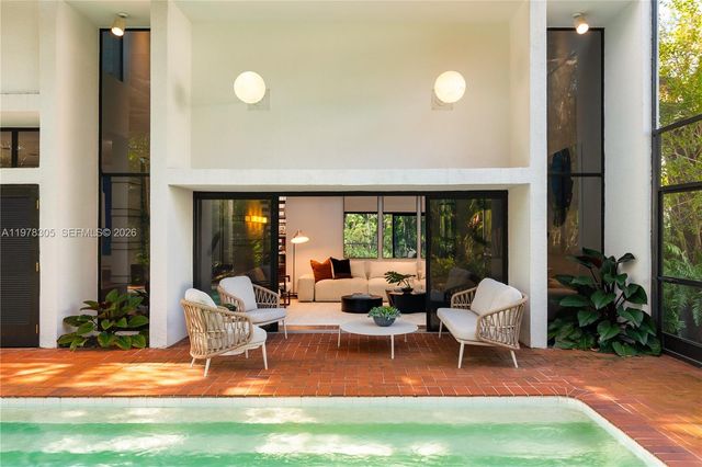 6400 SW 133rd Dr, Pinecrest, FL 33156