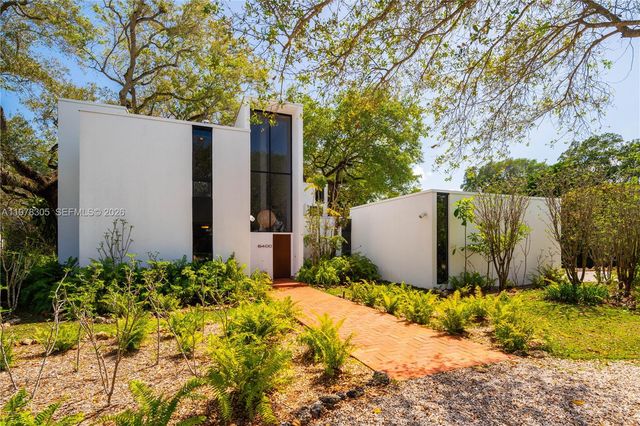 6400 SW 133rd Dr, Pinecrest, FL 33156