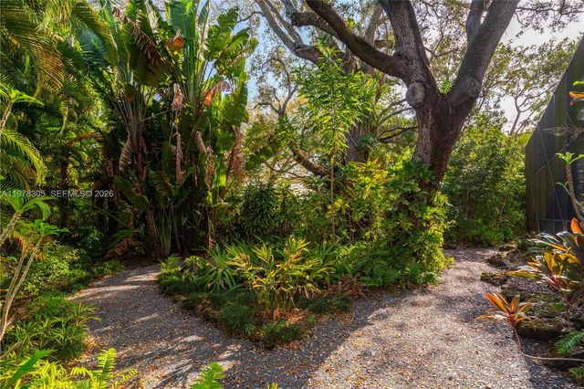 6400 SW 133rd Dr, Pinecrest, FL 33156