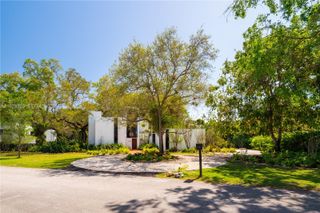 6400 SW 133rd Dr, Pinecrest, FL 33156