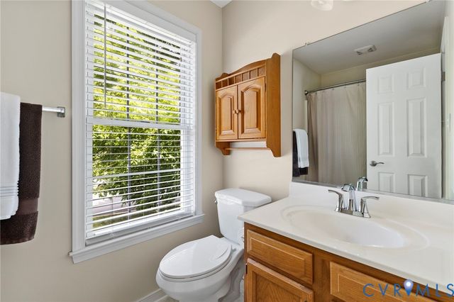 5205 Linsey Lakes Dr, Glen Allen, VA 23060