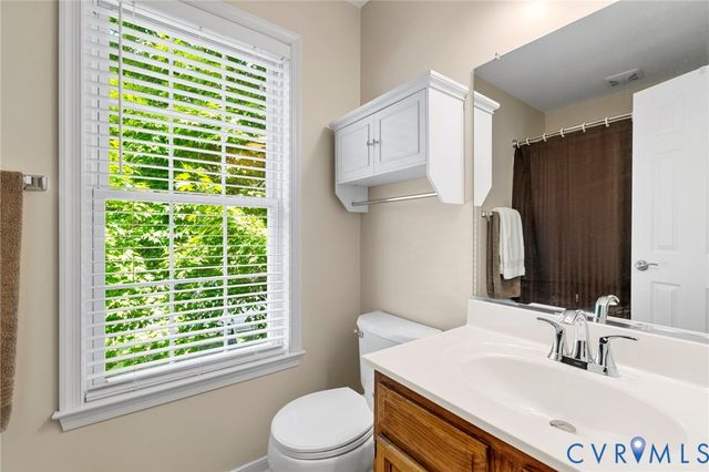 5205 Linsey Lakes Dr, Glen Allen, VA 23060