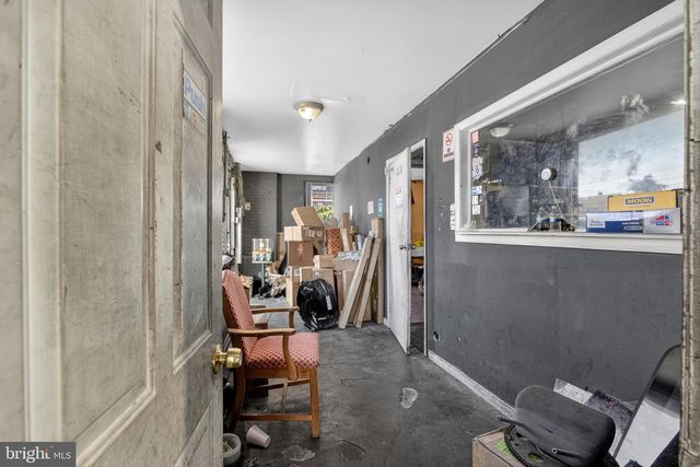 325 W GLENWOOD AVE, Philadelphia, PA 19140
