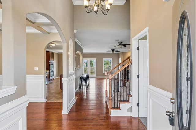 1004 Thrasher Dr, Clarksville, TN 37040