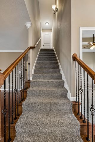 1004 Thrasher Dr, Clarksville, TN 37040