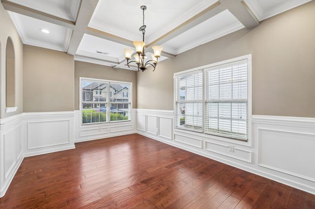 1004 Thrasher Dr, Clarksville, TN 37040