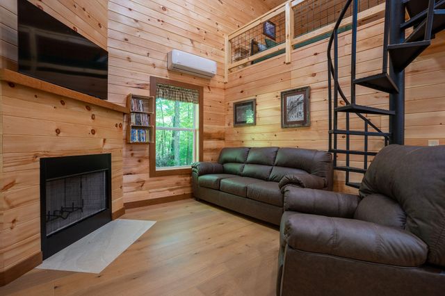 1140 County Road 797, Valley Head, AL 35989
