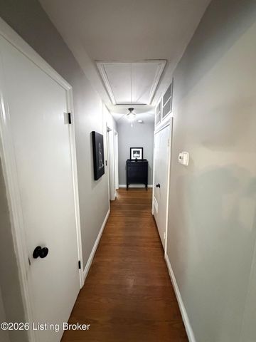 10306 Grafton Hall Rd, Louisville, KY 40272