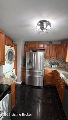 10306 Grafton Hall Rd, Louisville, KY 40272