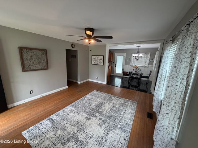 10306 Grafton Hall Rd, Louisville, KY 40272
