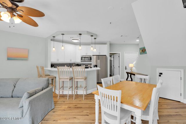 19 Lemoyne Ave Apt 27, Hilton Head Island, SC 29928