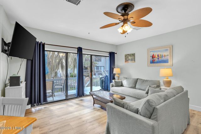 19 Lemoyne Ave Apt 27, Hilton Head Island, SC 29928