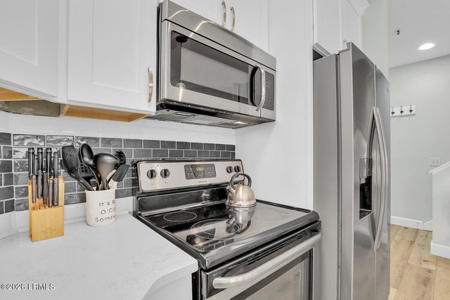 19 Lemoyne Ave Apt 27, Hilton Head Island, SC 29928