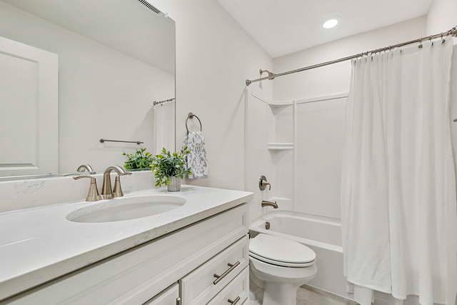 2824 Kessler Drive 2824, Mundelein, IL 60060