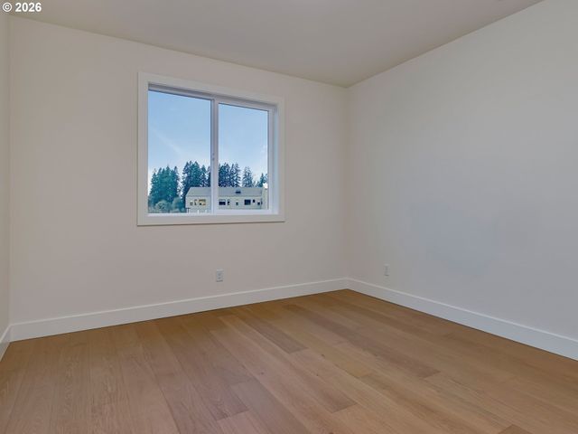 154 E AIREDALE Ave, La Center, WA 98629