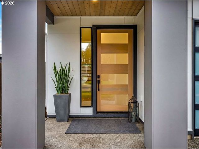 154 E AIREDALE Ave, La Center, WA 98629