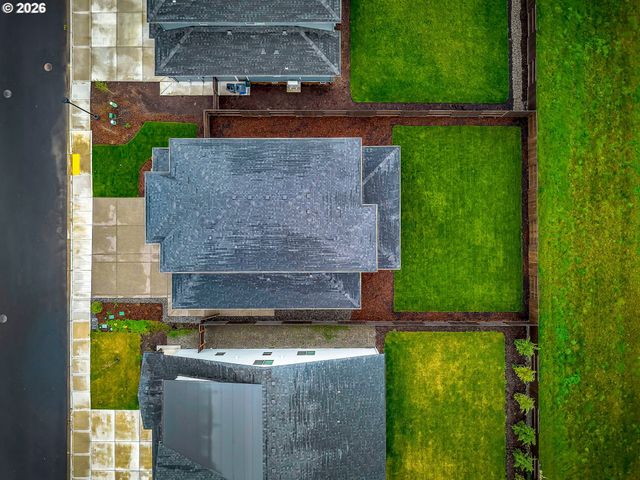 154 E AIREDALE Ave, La Center, WA 98629