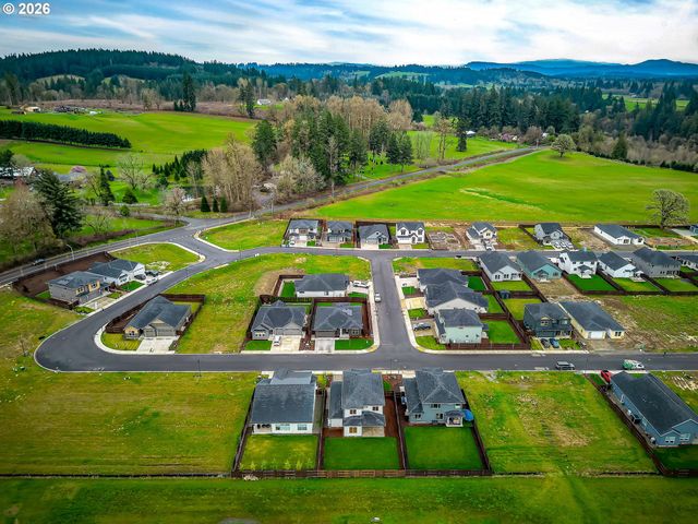 154 E AIREDALE Ave, La Center, WA 98629