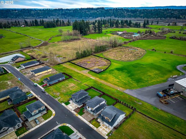 154 E AIREDALE Ave, La Center, WA 98629